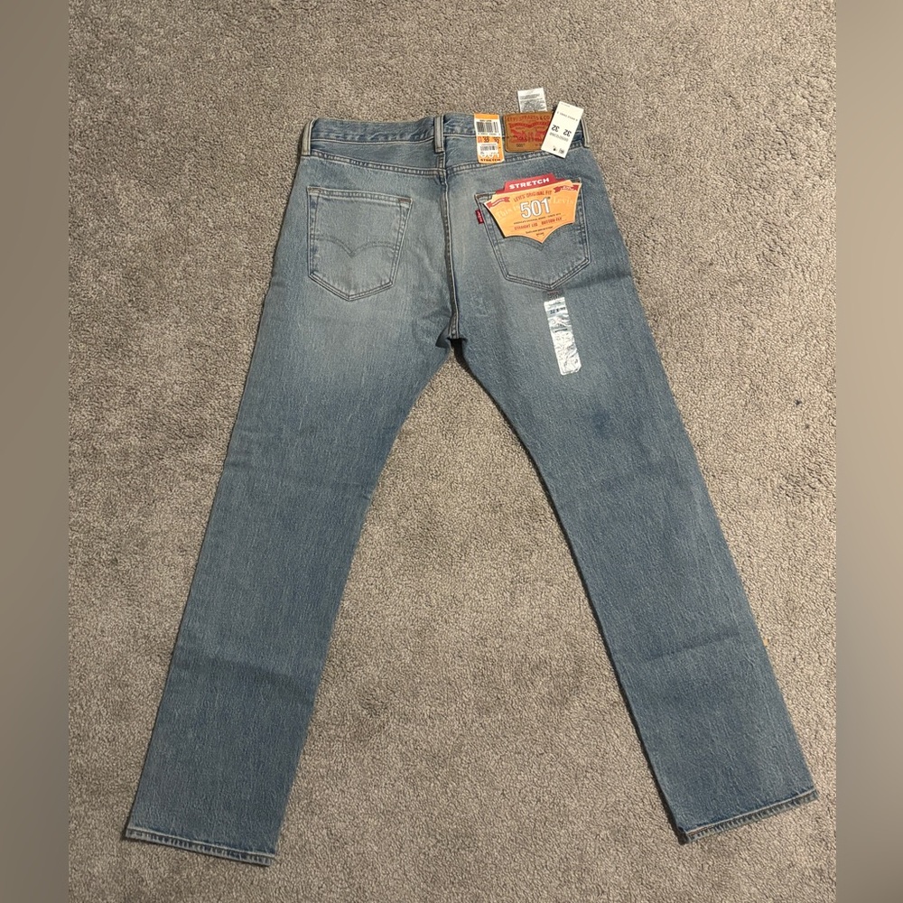 501 Levi’s Men’s 32x32 (brand new)